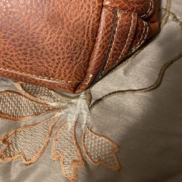 Large size BOC bag. Saddle tan colored. Showing wear on bottom corners. - Picture 6 of 8